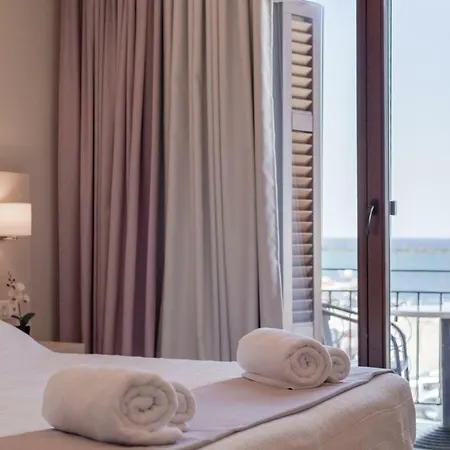 Hotell Poseidonio 2*